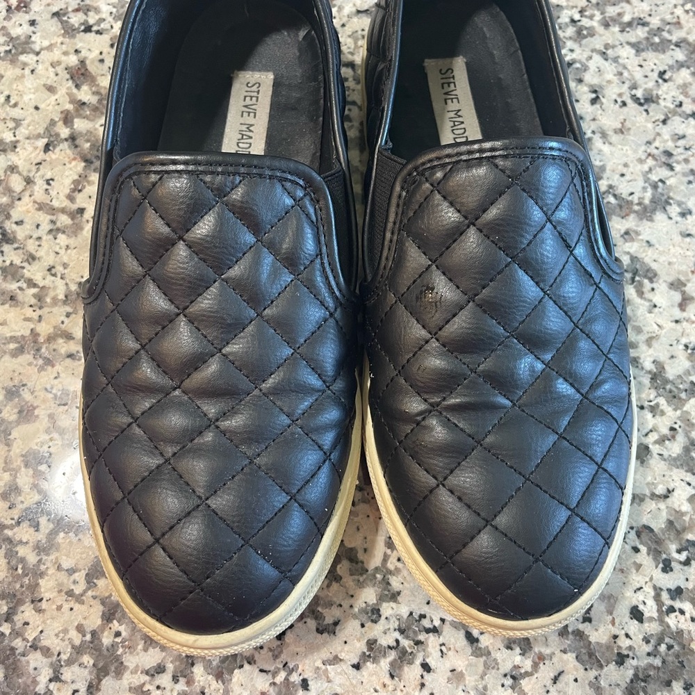 Sz 7M Steve Madden Ecentrcq Quilted Slip-on Sneaker (Women's)